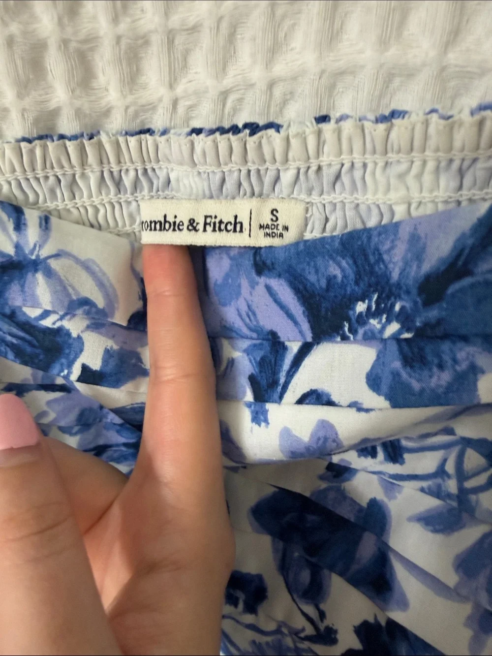Abercrombie & Fitch Emerson Blue White Floral Crop Smocked Puff Sleeve Top Small